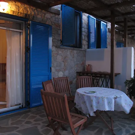 Agnanti Apartamento *