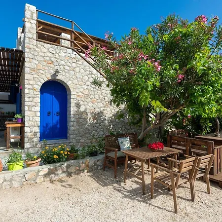 Agnanti Apartment