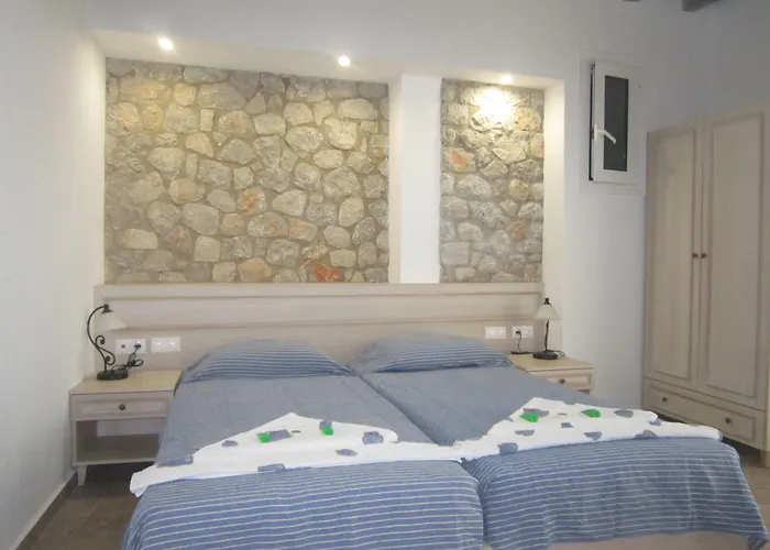 Agnanti * Archangelos (Rhodes)